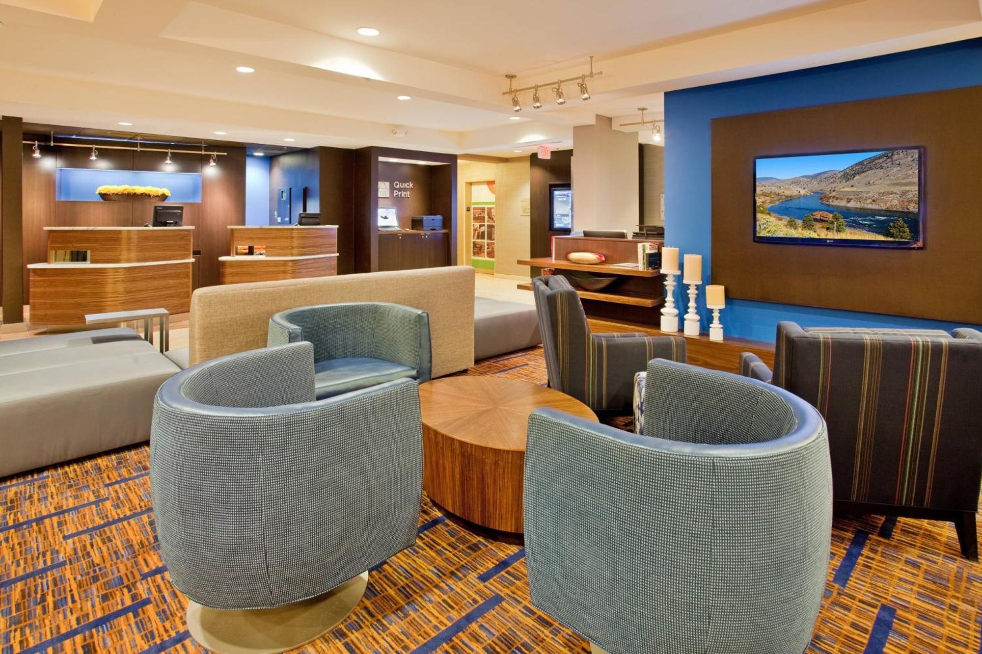 Courtyard Houston Sugar Land/Stafford Hotel Exterior photo
