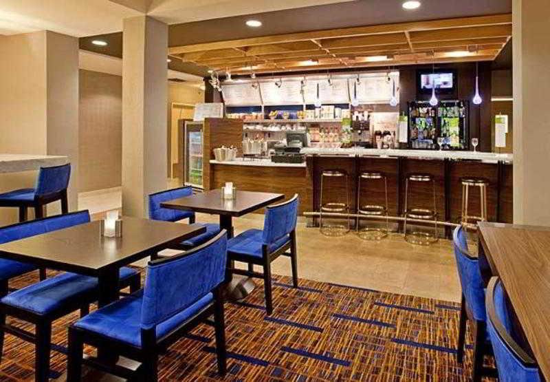 Courtyard Houston Sugar Land/Stafford Hotel Restaurant photo